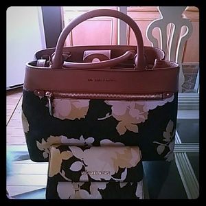 Michael kors purs with wallet